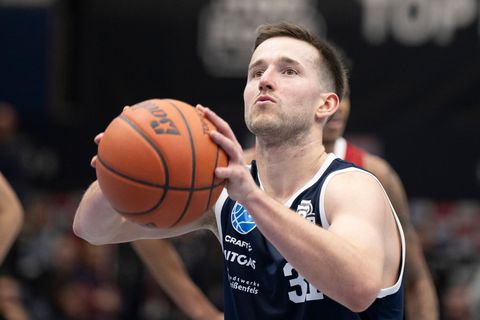 Spencer Reaves erzielte beim Gastspiel in Rumänien die meisten Punkte. (Archivbild) Foto: Sebastian Kahnert/dpa