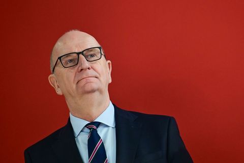 Brandenburgs Ministerpräsident Dietmar Woidke (SPD) ist voraussichtlich bald dienstältester Regierungschef in Deutschland (Archi