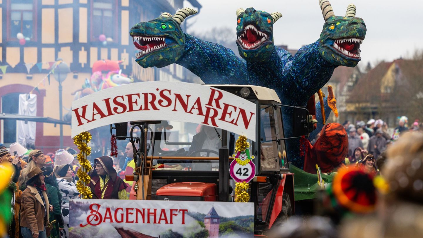 In Wasungen hat der Straßenkarneval lange Tradition. (Archivbild) Foto: Michael Reichel/dpa