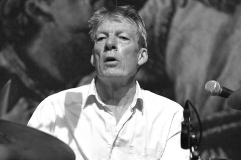 The-Pogues-Drummer Andrew Ranken ist gestorben.