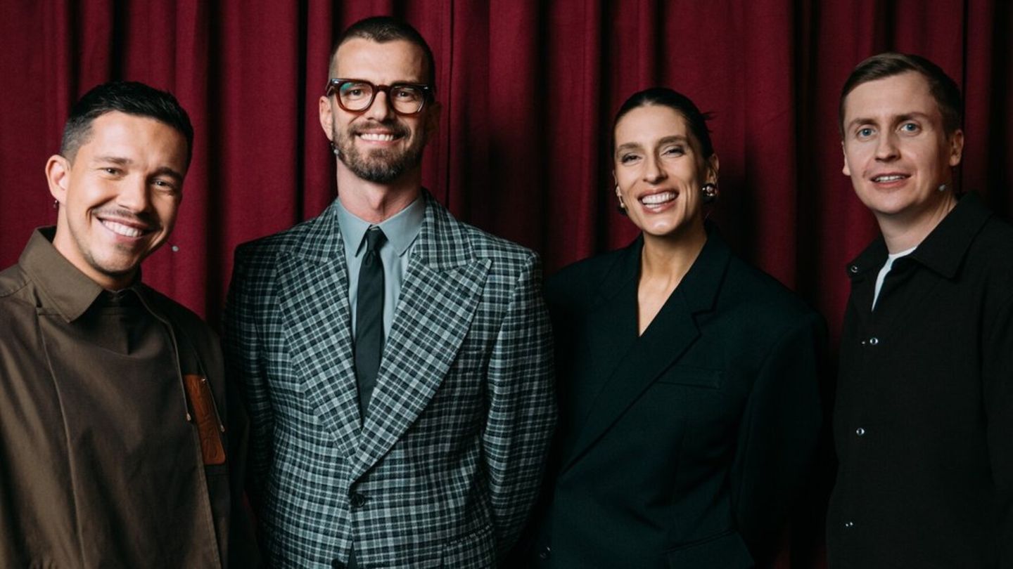 Wer wird Joko Winterscheidt (2.v.l.) dieses Mal die Show stehlen können?