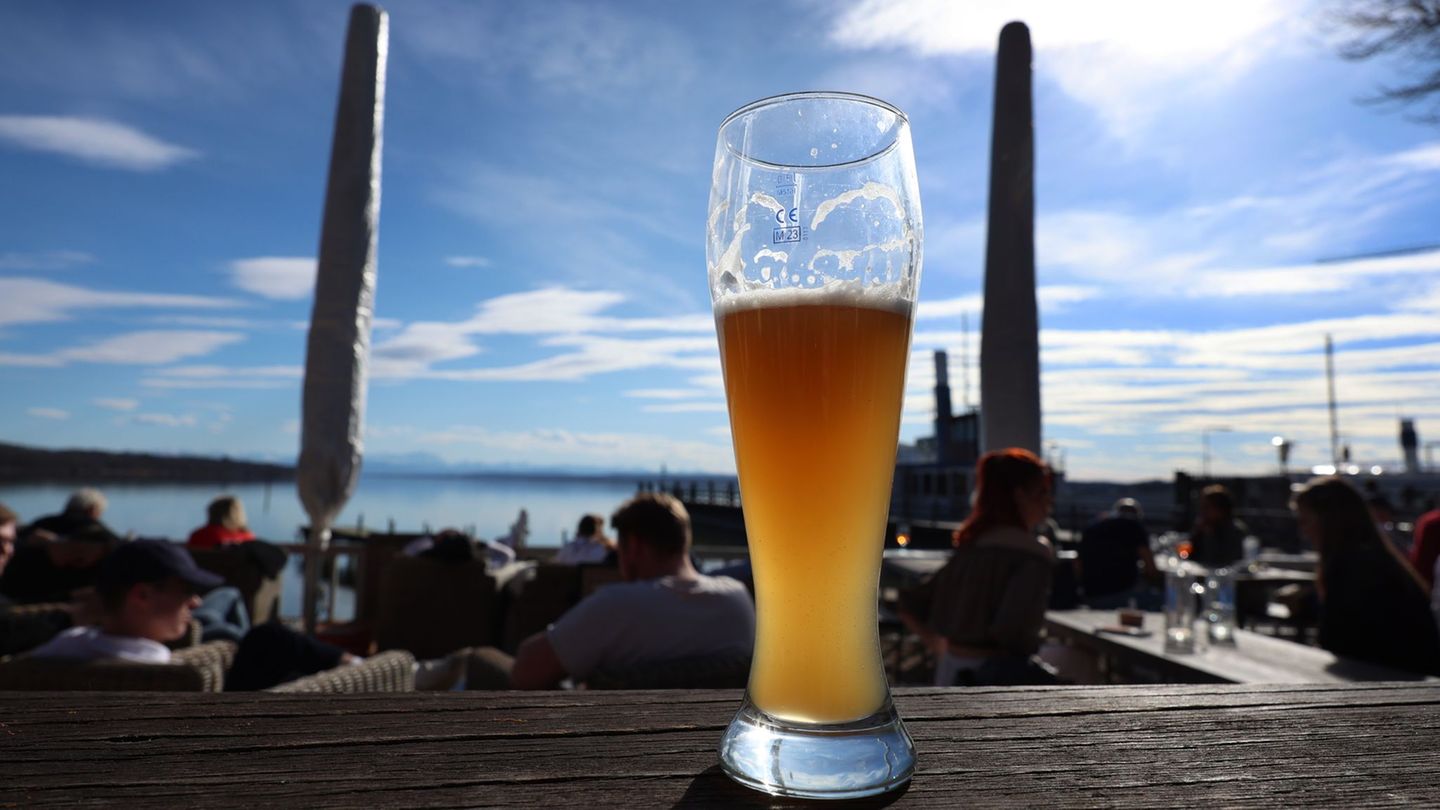 Die Umsätze der bayerischen Gastronomen sind im vergangenen Jahr nur aufgrund von Preiserhöhungen gestiegen (Archivbild). Foto: