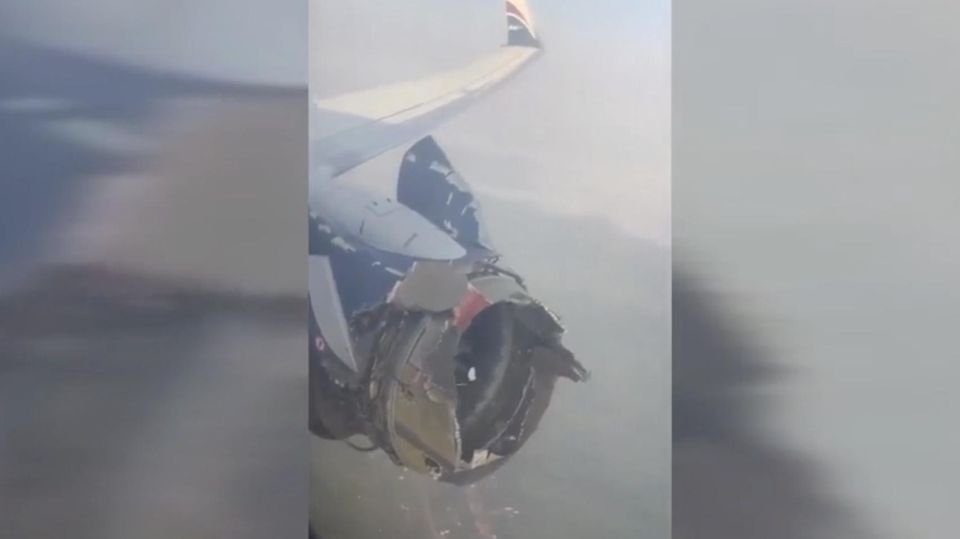 Ein Flugzeug bei einer Notlandung