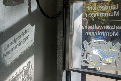 Das Landgericht in Memmingen hat einen Drogenhändler nach einer tödlichen Übergabe zu sechs Jahren Haft verurteilt. (Symbolbild)