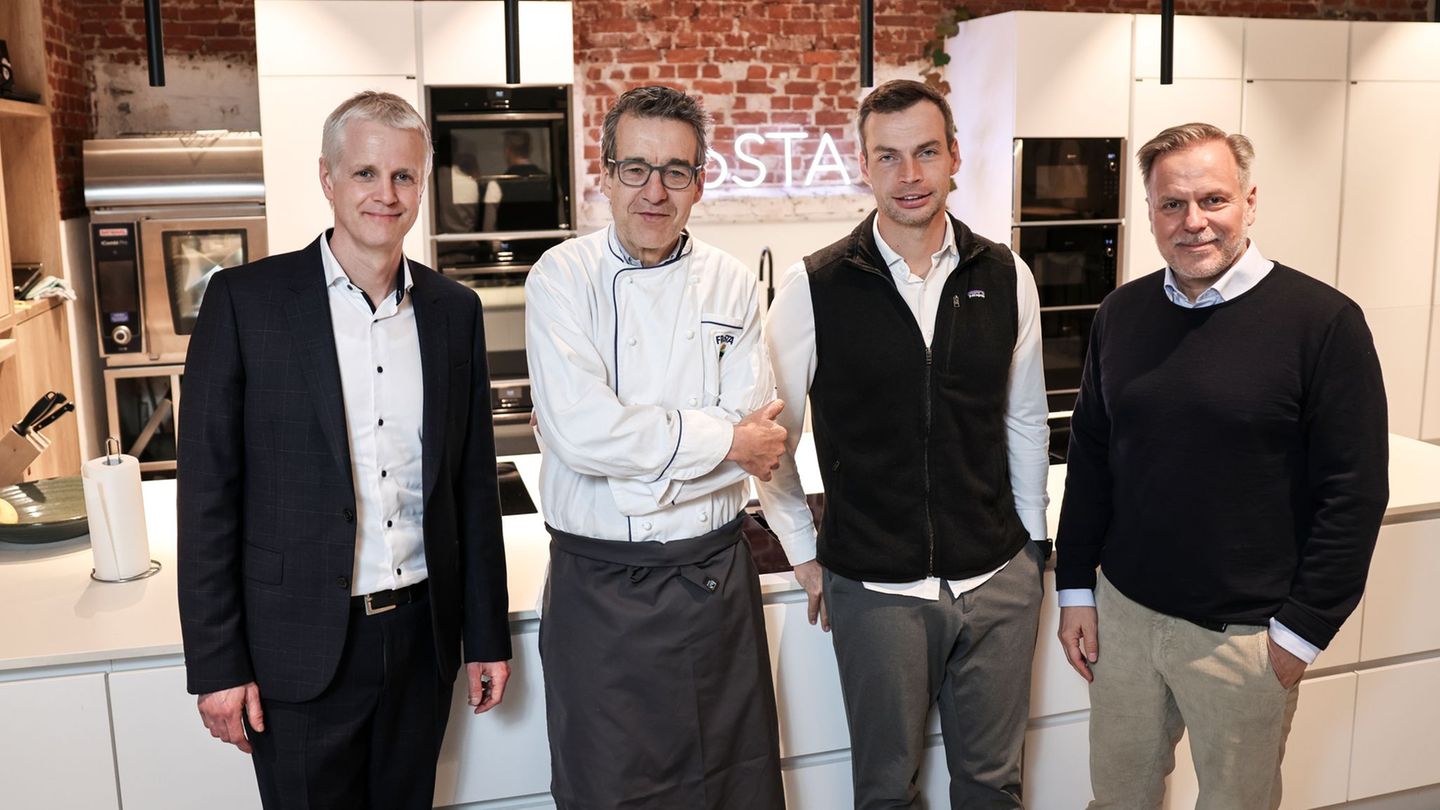 Der Frosta-Vorstand setzt auf qualitativ hochwertige Produkte. Foto: Christian Charisius/dpa