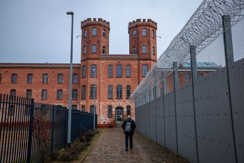 Die Justizvollzugsanstalt Bützow im Landkreis Rostock ist das größte Gefängnis in Mecklenburg-Vorpommern. (Symbolbild) Foto: Jen