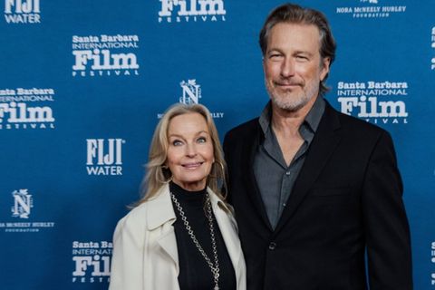 Bo Derek und John Corbett heirateten 2020 nach 18 Jahren Beziehung.
