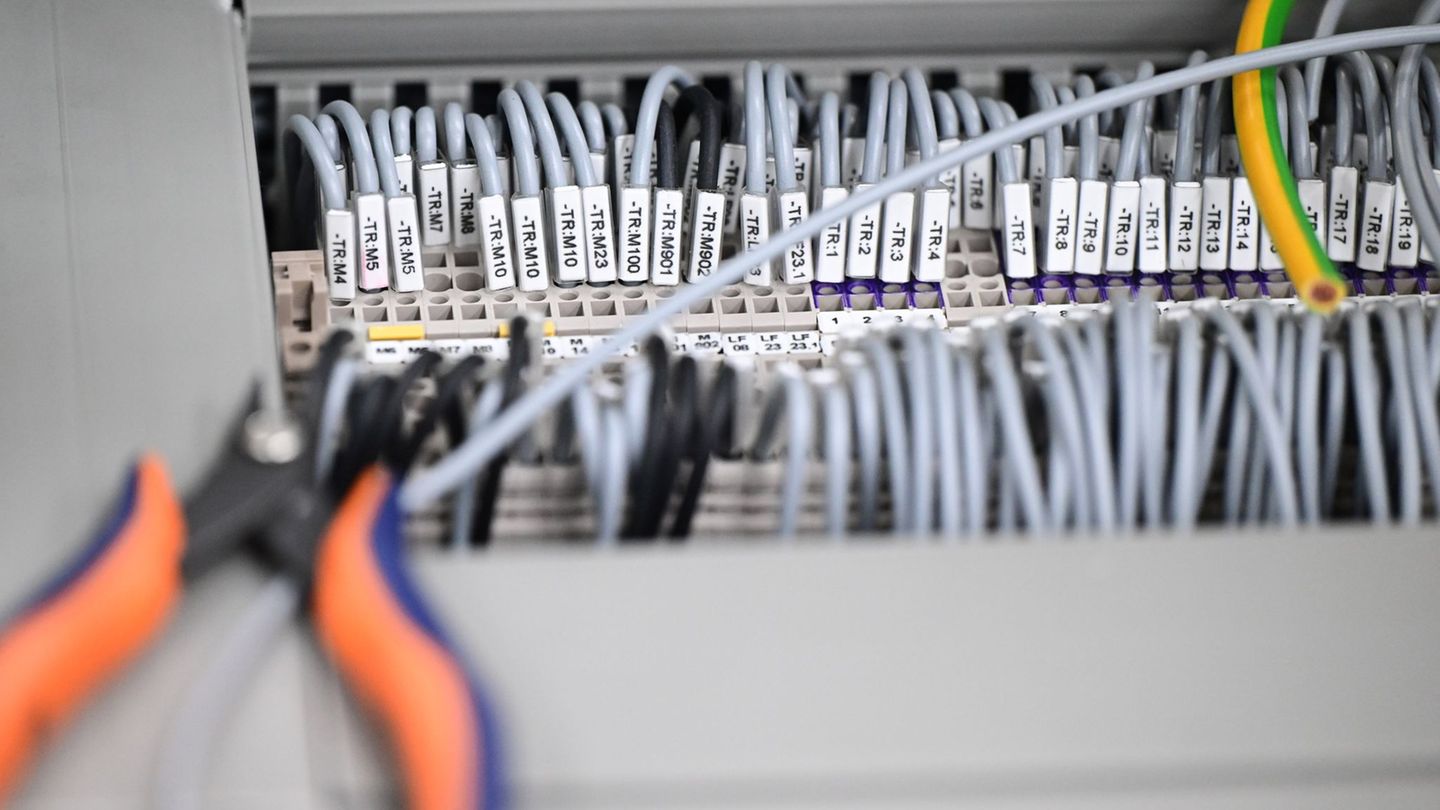 Stahl will sich neu aufstellen. (Archivbild) Foto: Bernd Weißbrod/dpa