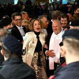 Die wahrscheinlich prominenteste Person des Abends: US-Schauspielerin Sharon Stone an der Seite von Karl Guschlbauer (r.) beim 68. Wiener Opernball