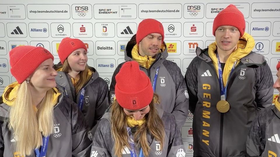 Max Langenhan erzählt bei einer Pressekonferenz, dass er Friedrich Merz am Telefon weggedrückt hat.