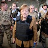 Angela Merkel besucht 2013 die Bundeswehr in Afghanistan