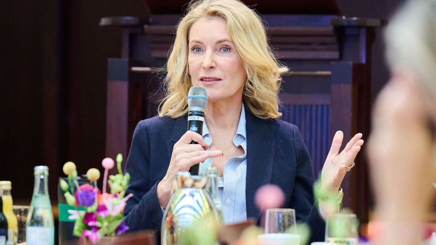 Maria Furtwängler bei der Vorstellung der Studie in der Bayerischen Landesvertretung in Berlin. 2016 gründete Furtwängler mit ih