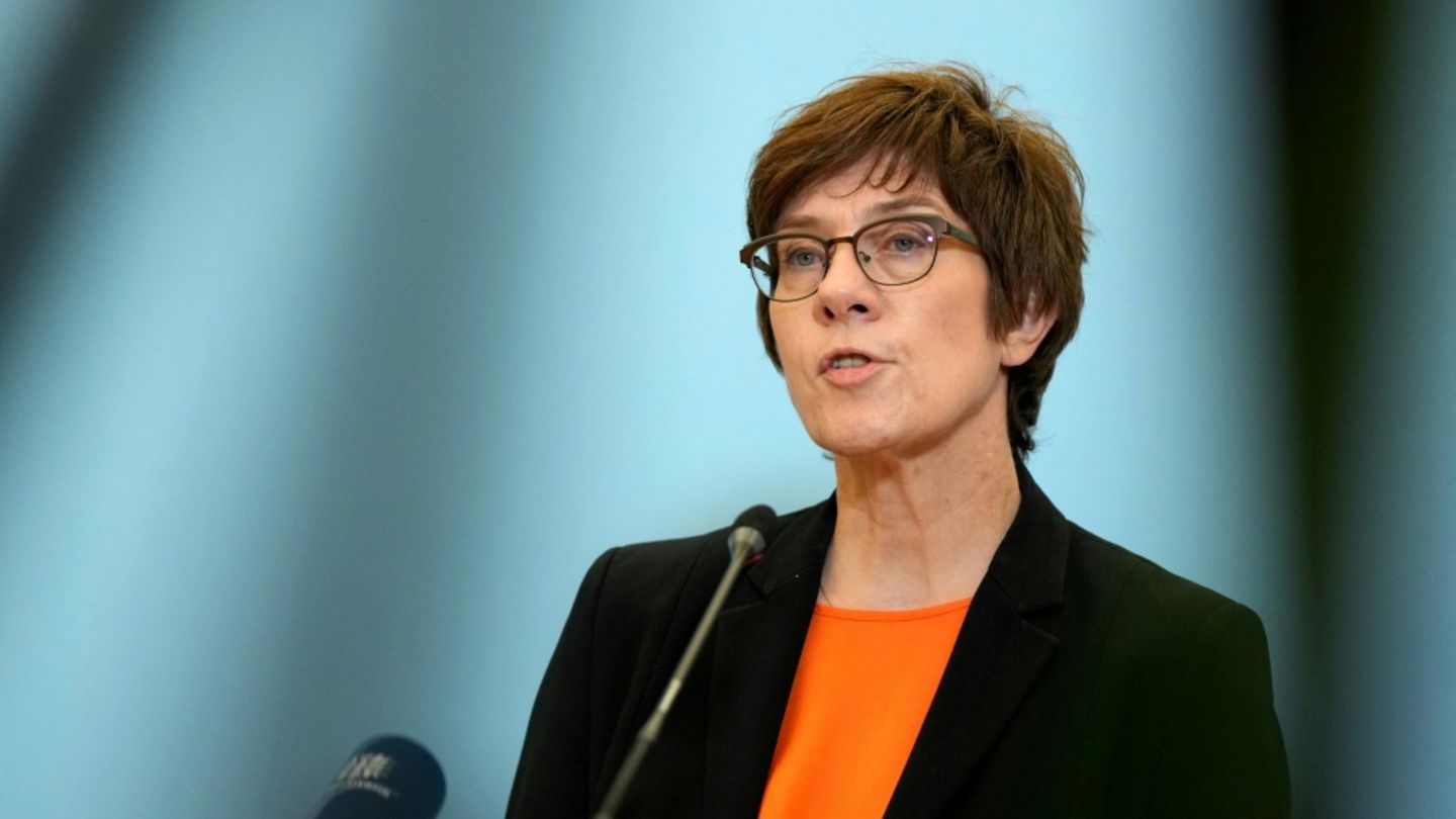 Frühere CDU-Chefin Kramp-Karrenbauer