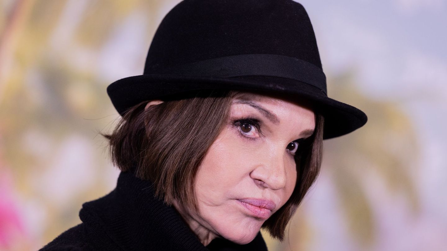 Anouschka Renzi übernimmt beim Piraten Open Air in Grevesmühlen im Sommer 2026 die Rolle der Bösewichtin Tilda Inkasso. (Archivb