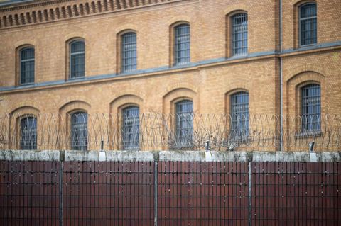 JVA Moabit von außen  Thema Justizpanne