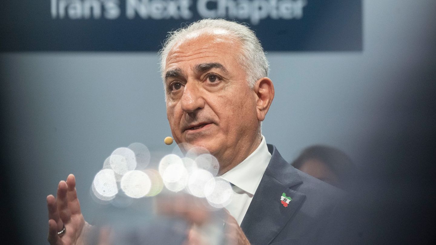 Pahlavi nennt es sein Lebensziel, im Iran den Weg für demokratische Wahlen zu ebnen. Eigene Machtambitionen hat er keine. Foto: