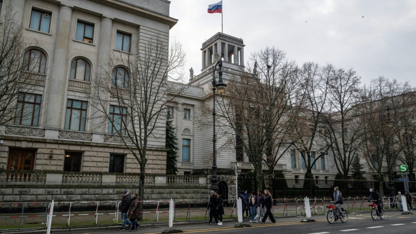 Die russische Botschaft in Berlin