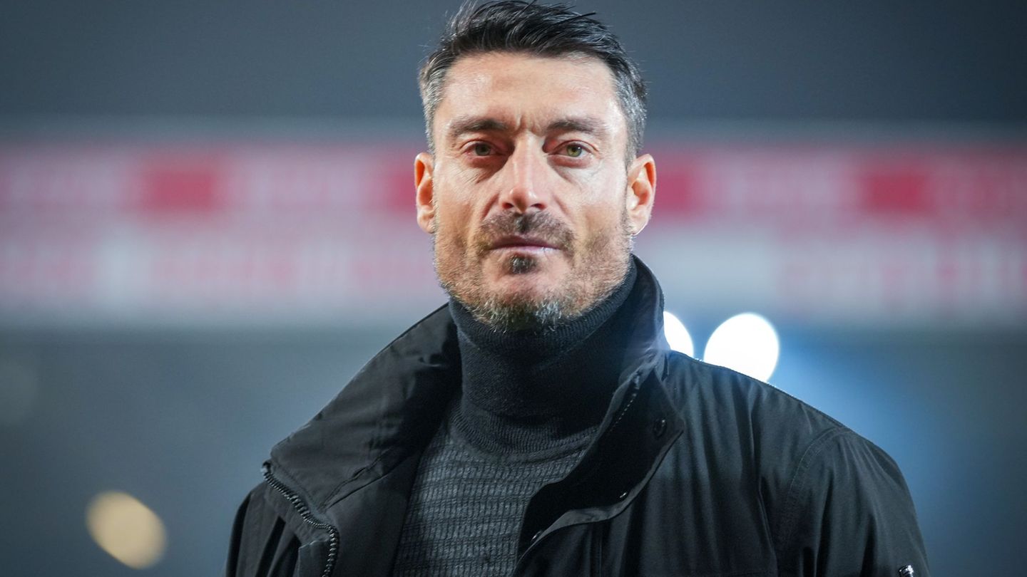 Eintracht Frankfurts Neu-Trainer Albert Riera hofft gegen Borussia Mönchengladbach auf das Ende der Negativserie. (Archivbild) F
