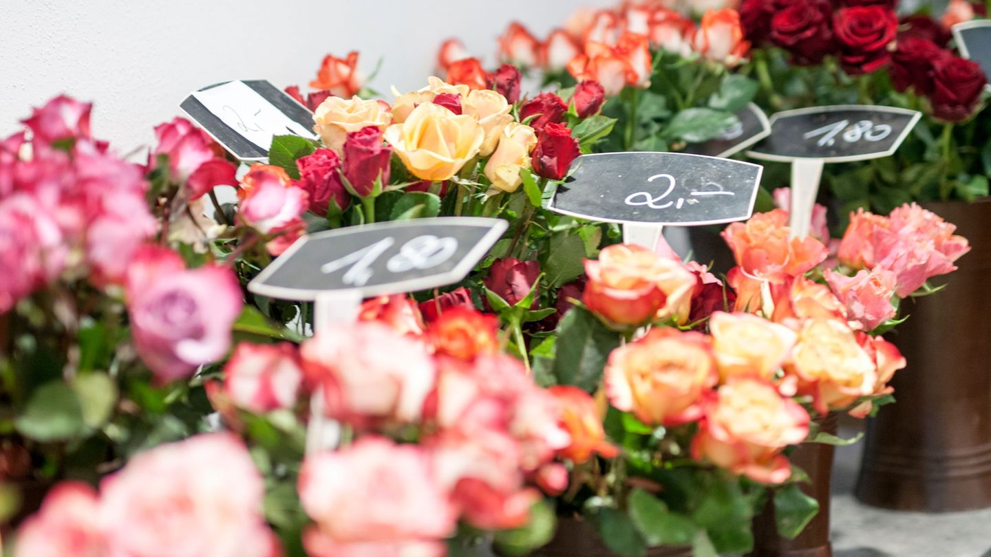Der Valentinstag sorgt im bayerischen Handel für sehr viel mehr Umsatz als Fasching beziehungsweise Fastnacht. (Archivbild) Foto