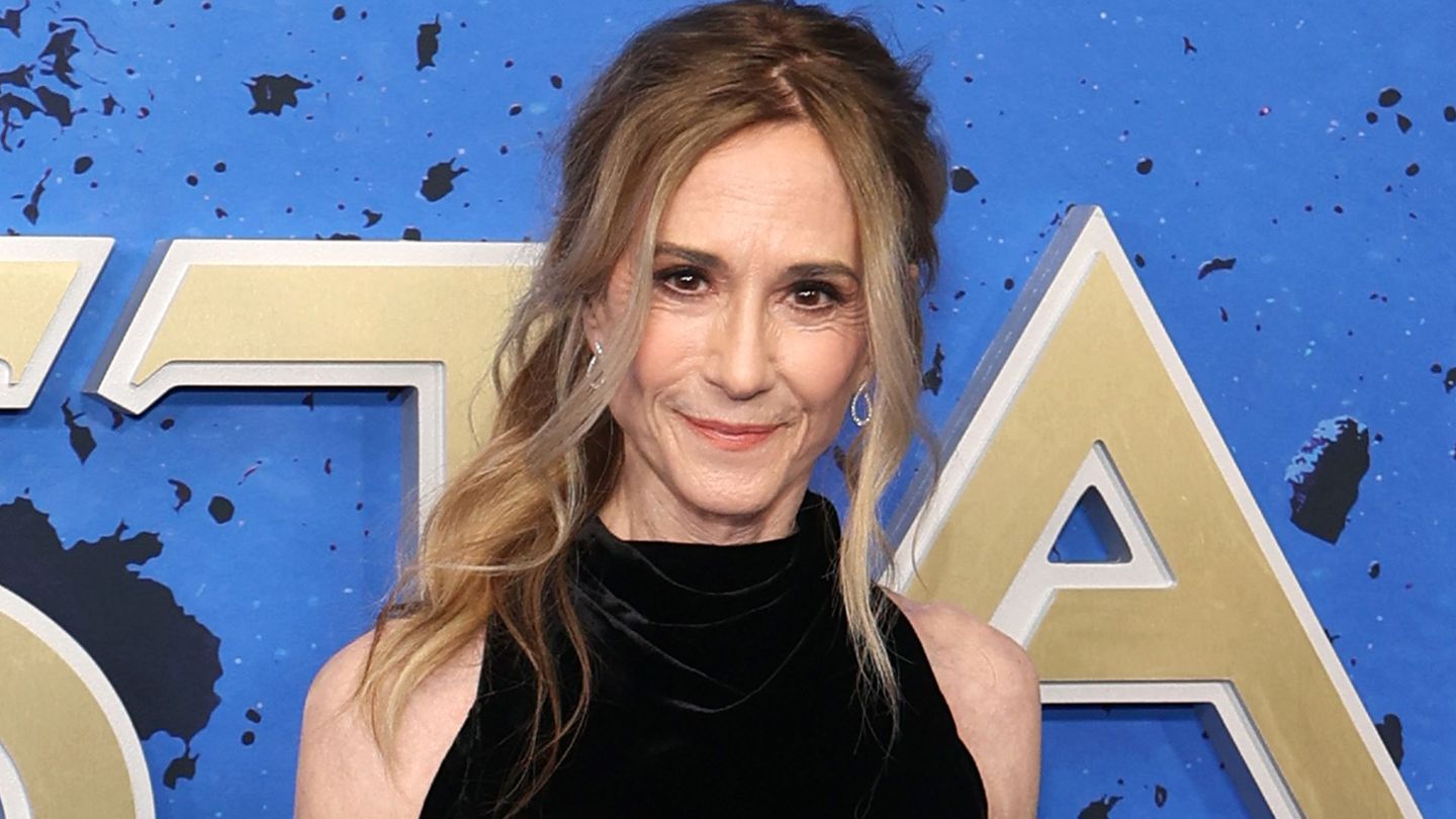 Oscarpreisträgerin Holly Hunter (67) erinnert "Star Trek" an ihre Kindheit und ihren Vater.