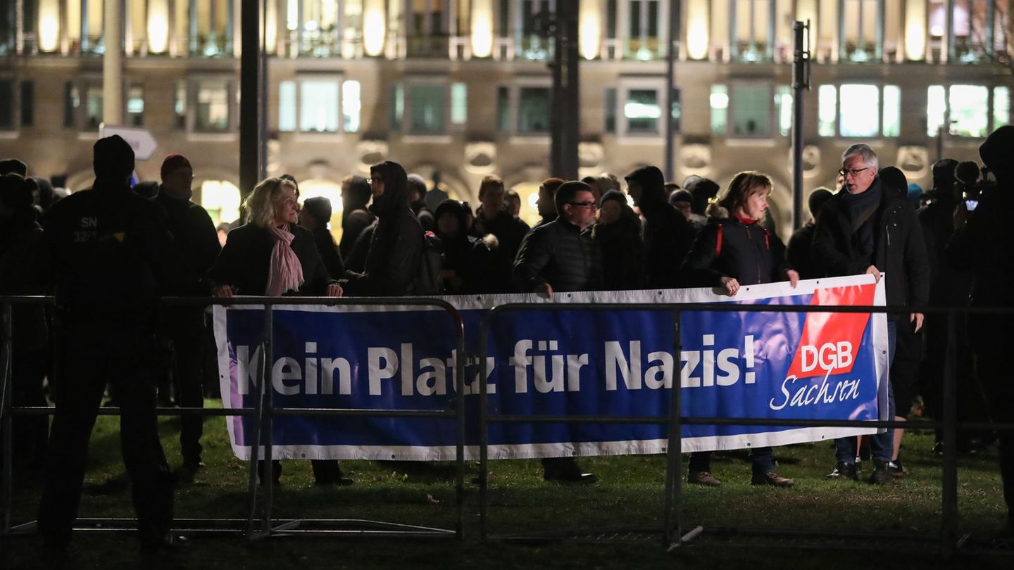 Das Bündnis "Dresden Wi(e)dersetzen" will Neonazis beim Gedenken an die Zerstörung Dresdens keinen Raum geben (Archivbild). Foto