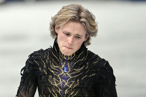 Für Eiskunstlauf-Superstar Ilia Malinin entwickelte sich die Olympia-Kür zu einem Desaster. Foto: Peter Kneffel/dpa