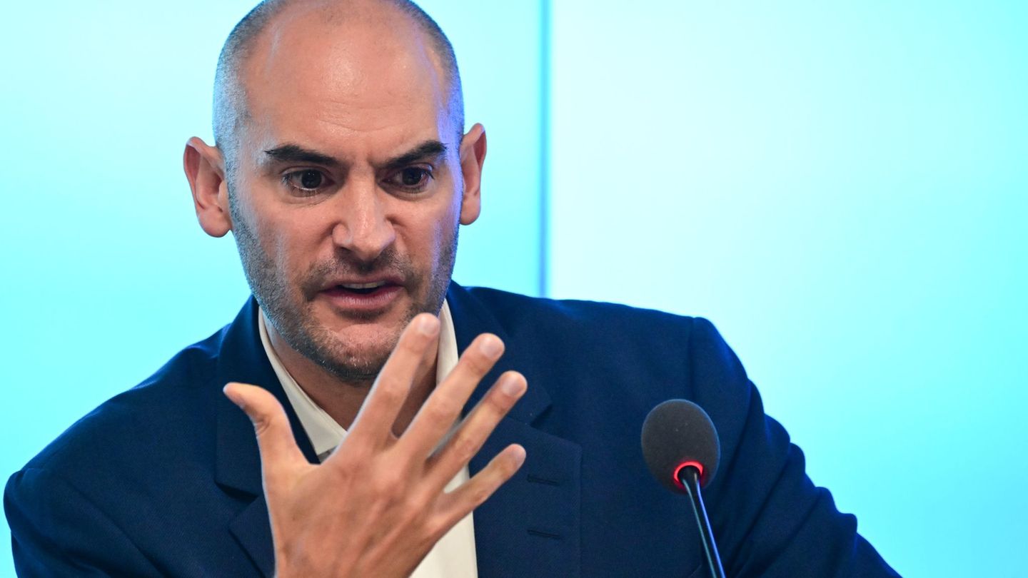 Bayaz kommt aus der Bundespolitik. (Archivbild) Foto: Bernd Weißbrod/dpa