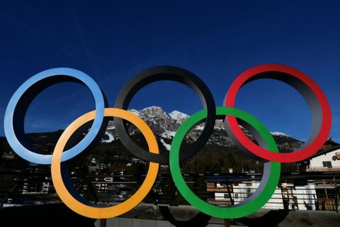 Im olympischen Dorf in Cortina D'Ampezzo sollen die Kondome bereits vergriffen sein