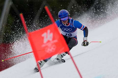 In Konstanz auf der Schule, für Thailand im olympischen Riesenslalom: Fabian Wiest. Foto: John Locher/AP/dpa