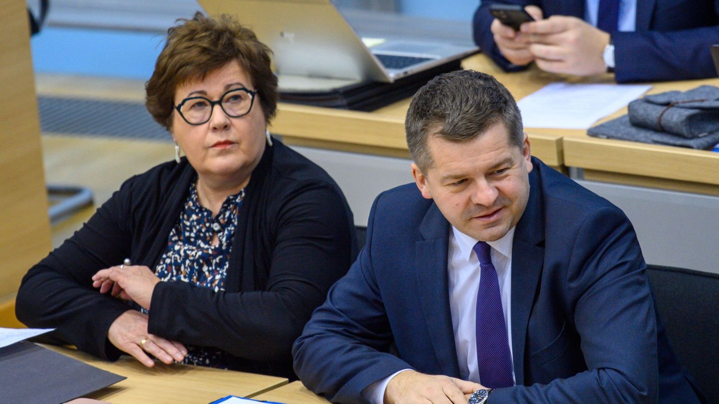 Migration: Schulze und Grimm-Benne uneins über Rückkehr von Ukrainern