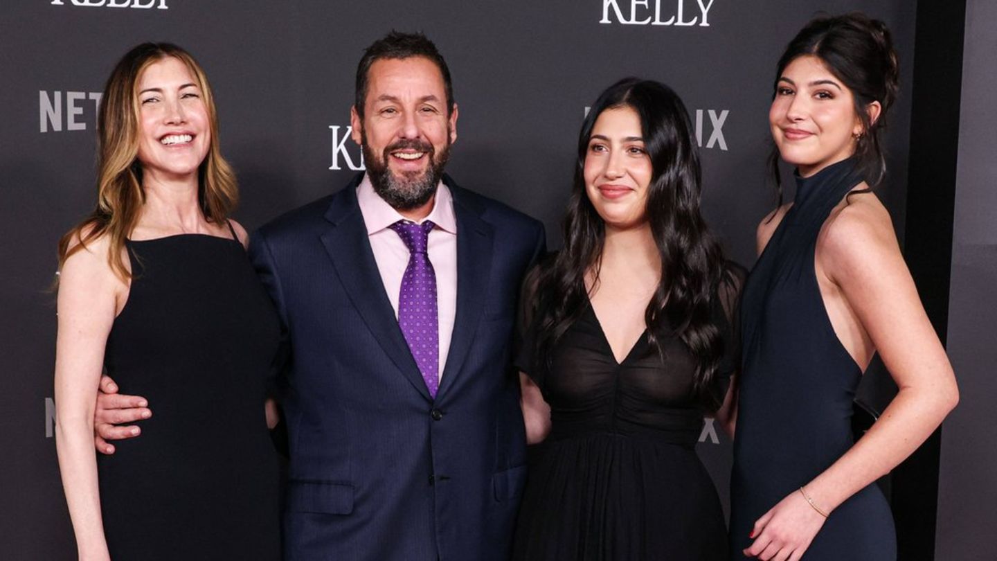 Adam Sandler stolz: Seine beiden Töchter lieben ebenfalls Musik
