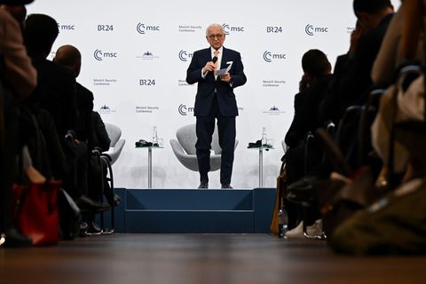 Wolfgang Ischinger bleibt vorerst der Leiter der Münchner Sicherheitskonferenz. Wann Ex-Nato-Generalsekretär Stoltenberg sein Am