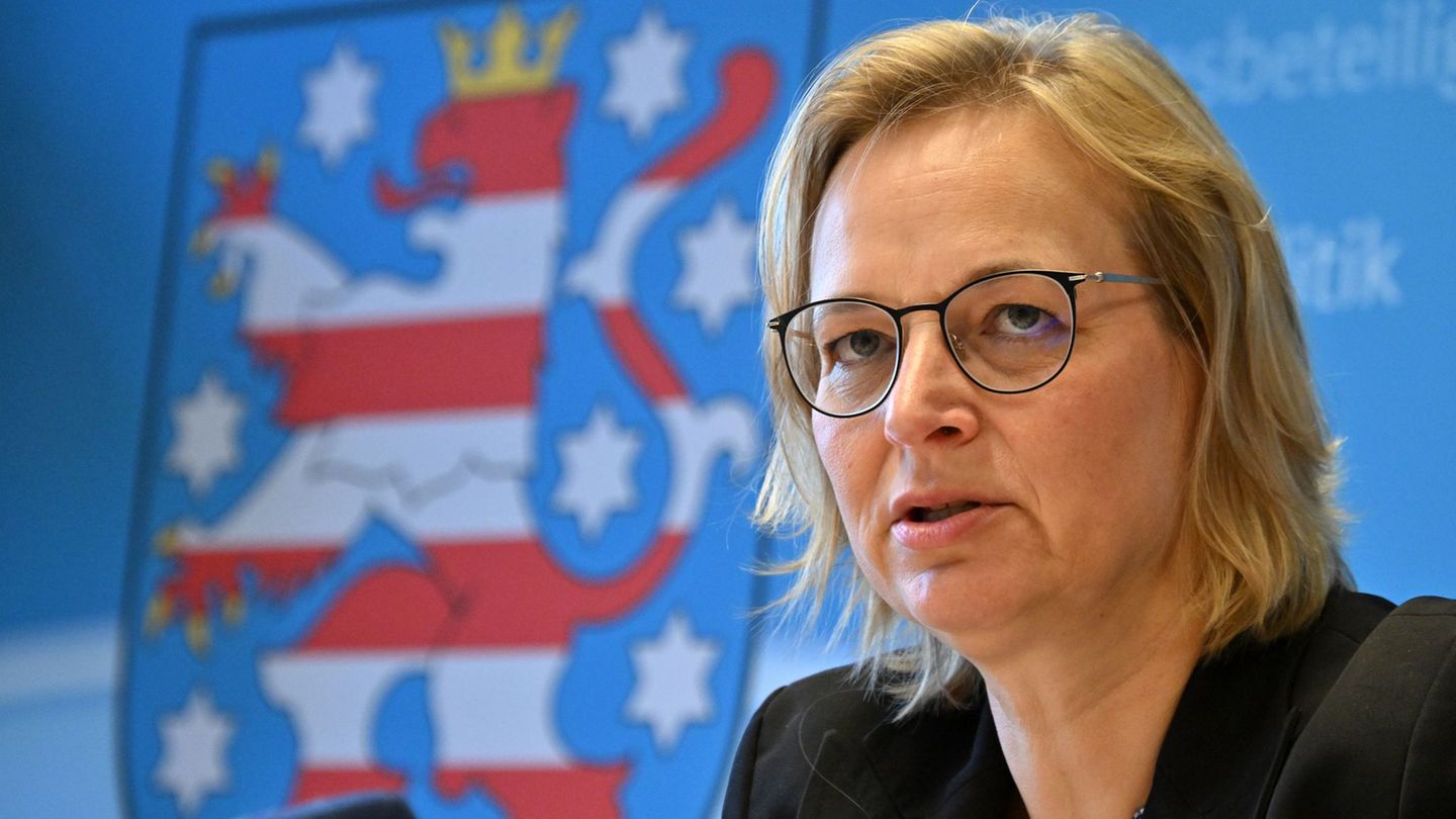 Finanzministerin Katja Wolf hält den Tarifabschluss für finanziell verkraftbar (Archivbild). Foto: Martin Schutt/dpa