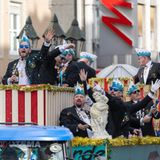 Würzburg, Deutschland. Er gilt als der größte Faschingszug Süddeutschlands: Zum 70. Mal zieht der Würzburger Faschingszug durch die Innenstadt. Über 1000 Narren nehmen an dem Zug teil, bis zu 100.000 Zuschauer werden erwartet. Bleibt nur zu sagen: Helau und Alaaf!