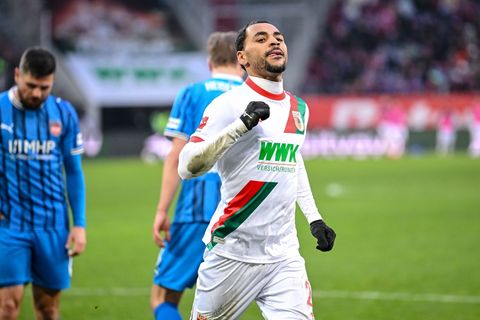 Alexis Claude-Maurice ist Augsburgs Matchwinner. Foto: Harry Langer/dpa