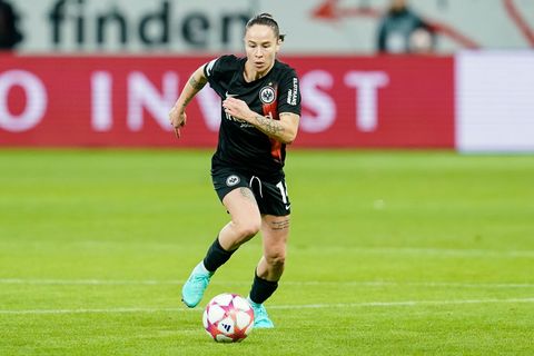 Torschützin Geraldine Reuteler führt Eintracht Frankfurt zum Sieg gegen Jena. (Archivbild) Foto: Uwe Anspach/dpa