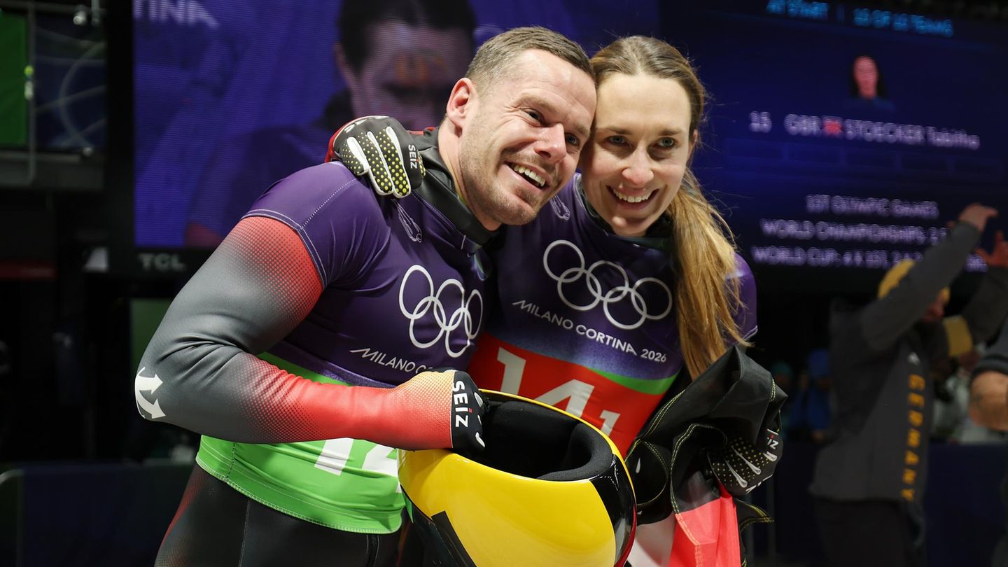 Jacqueline Pfeifer und Christopher Grotheer von Team Deutschland feiern ihren Olympia-Erfolg