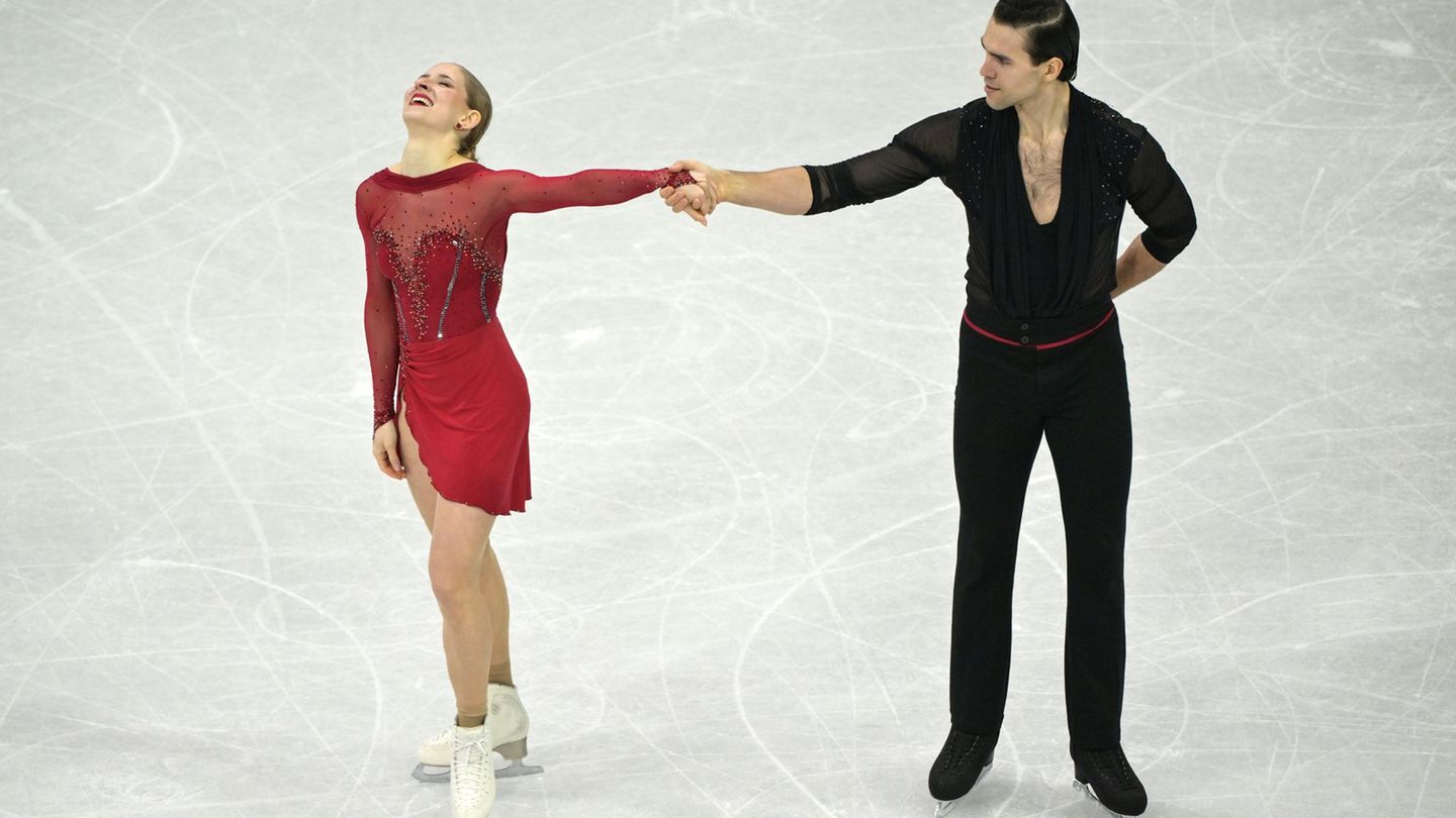 Eiskunstlauf: Paarlauf-Duo Hase/Volodin bei Olympia vor Kür auf Goldkurs