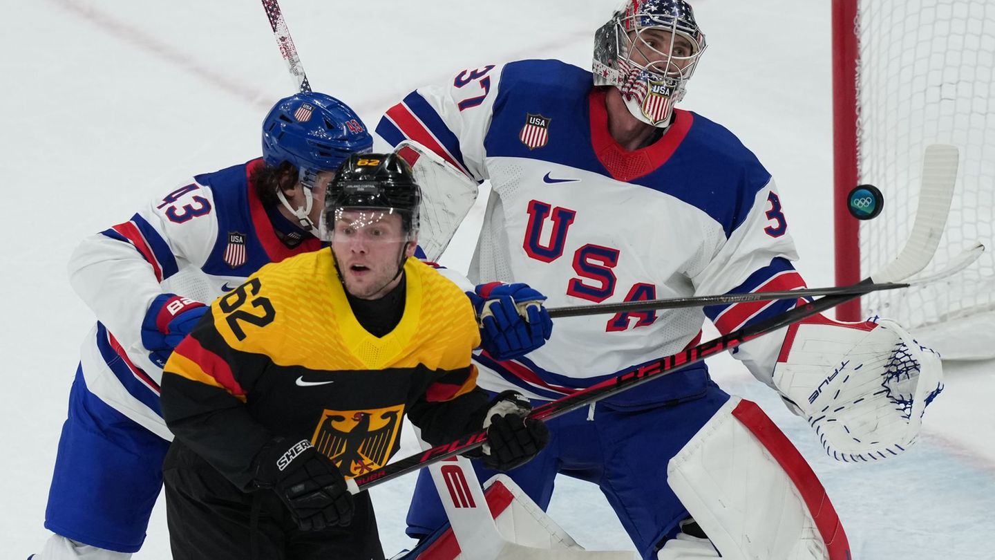 Olympisches Eishockeyturnier: Dank dänischer Hilfe: DEB-Pleite gegen USA ohne Folgen