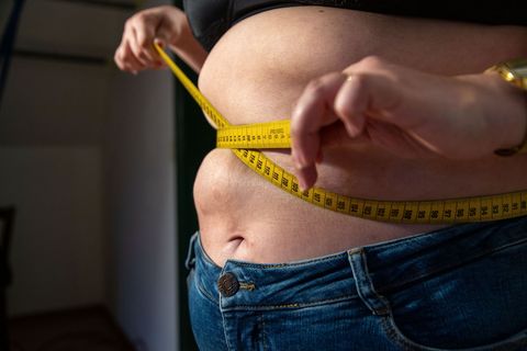 Intervallfasten ist einer neuen Übersichtsarbeit zufolge womöglich weniger effektiv als vielfach angenommen. Foto: Pia Bayer/dpa