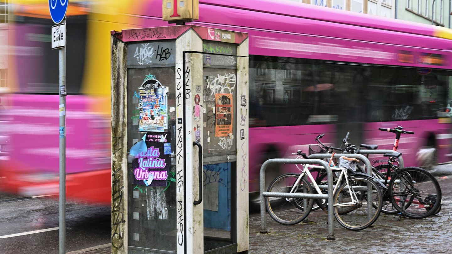 Elektroschrott am Wegesrand: Kaputte Telefonzellen: Tübingen möchte Geld von der Telekom