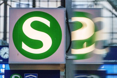 Eine Signalstörung führte zu Problemen. (Symbolbild) Foto: Andreas Arnold/dpa