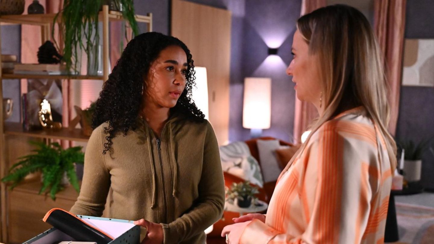 "Alles was zählt": Imani (l.) macht erste Schritte, sich aus ihren Emotionen zu lösen.