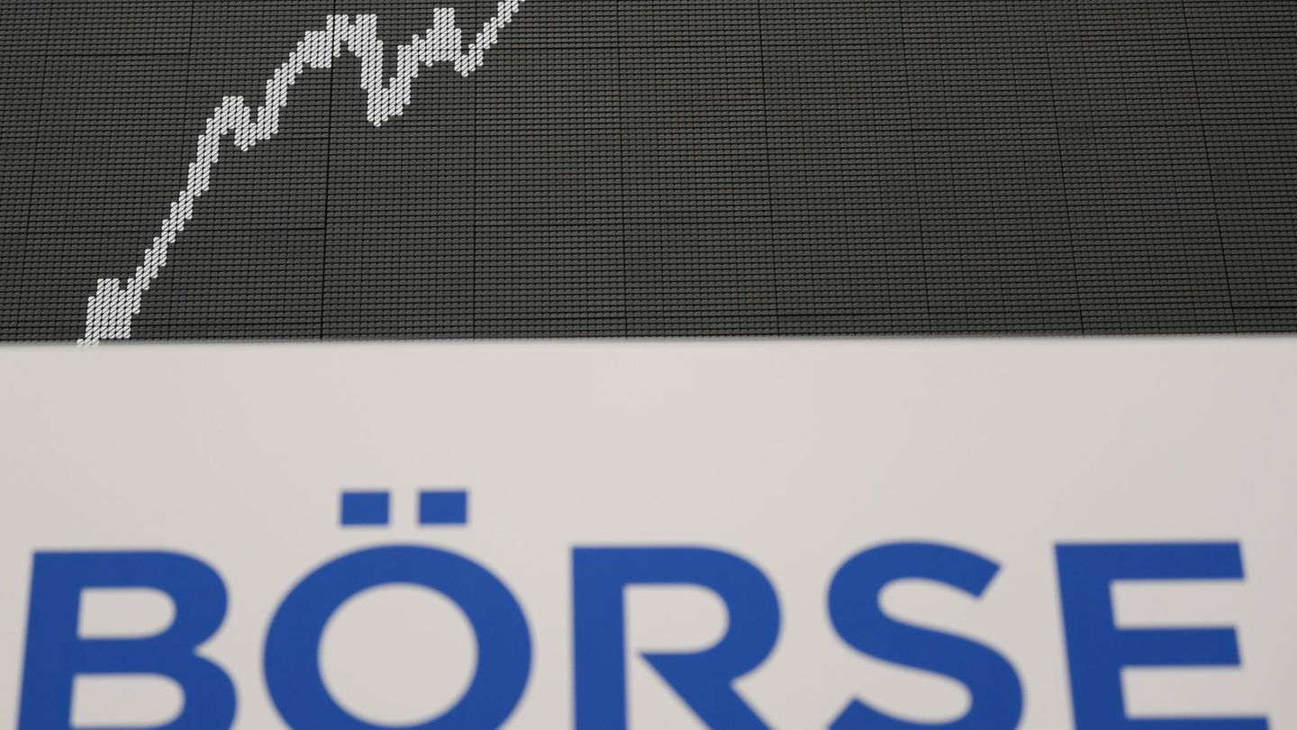 Anfang März sollen die Aktien an der Frankfurter Wertpapierbörse gehandelt werden. Foto: Arne Dedert/dpa