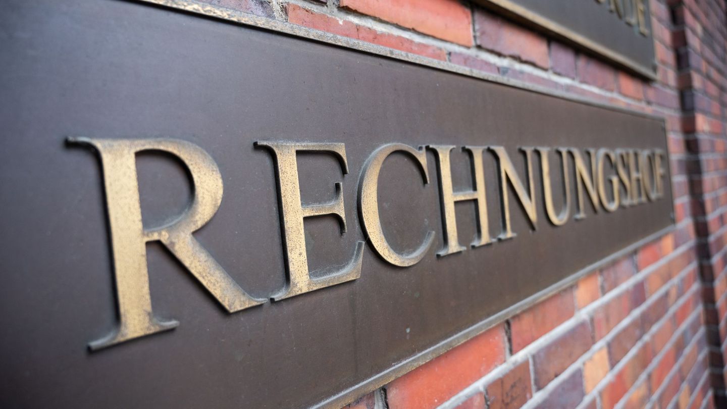 Der Hamburger Rechnungshof hat zahlreiche Mängel an der Haushalts- und Wirtschaftsführung aufgelistet. (Archivbild) Foto: Daniel