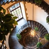 Rund um die Uhr stehen den Gästen des Hauses Butler zur Verfügung. Das Magazin „USA Today“ zeichnete das Graylyn Estate im vergangenen Jahr als zweitbestes Boutique-Hotel der USA aus.