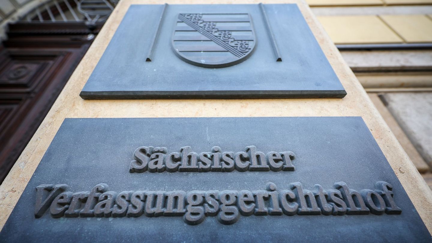 Datenschutz-Anfrage: Verfassungsgericht prüft Fragerecht. (Symbolbild) Foto: Jan Woitas/dpa