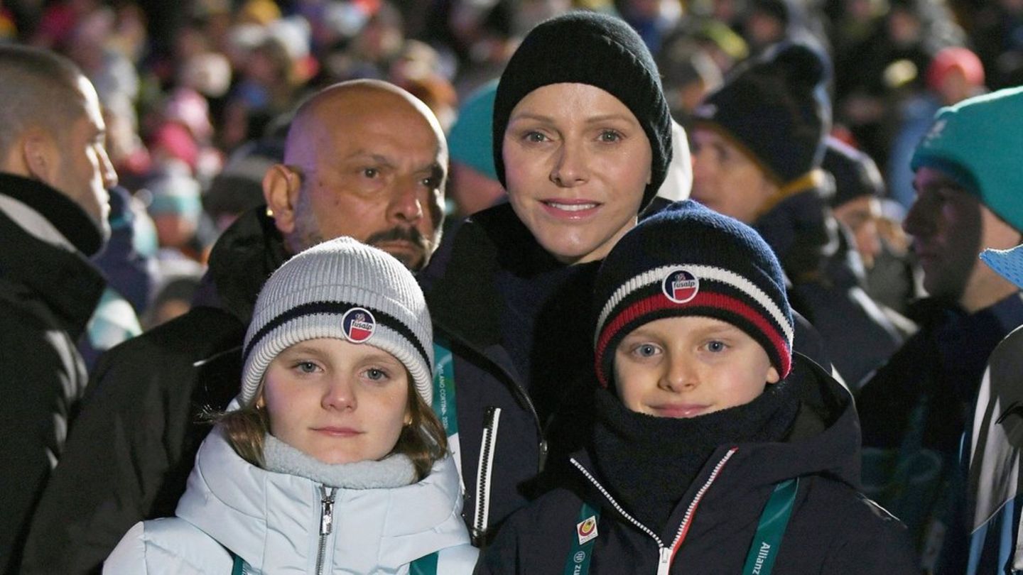 Fürstin Charlène mit den Zwillingen Jacques und Gabriella bei den Olympischen Winterspielen in Italien.