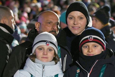 Fürstin Charlène mit den Zwillingen Jacques und Gabriella bei den Olympischen Winterspielen in Italien.