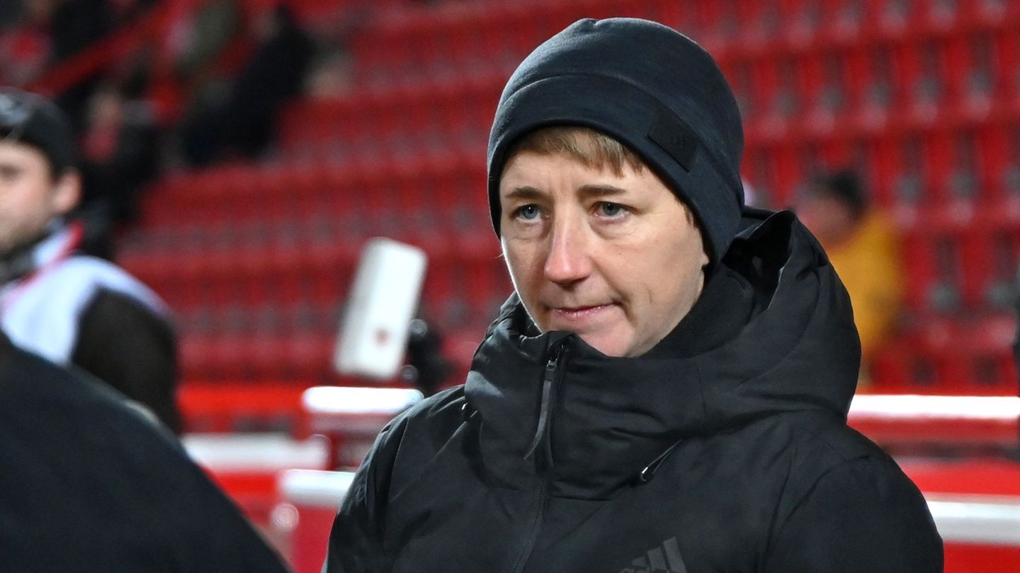 Ailien Poese bleibt nicht Cheftrainerin bei Union Berlins Fußballerinnen. (Archivbild) Foto: Elisa Schu/dpa